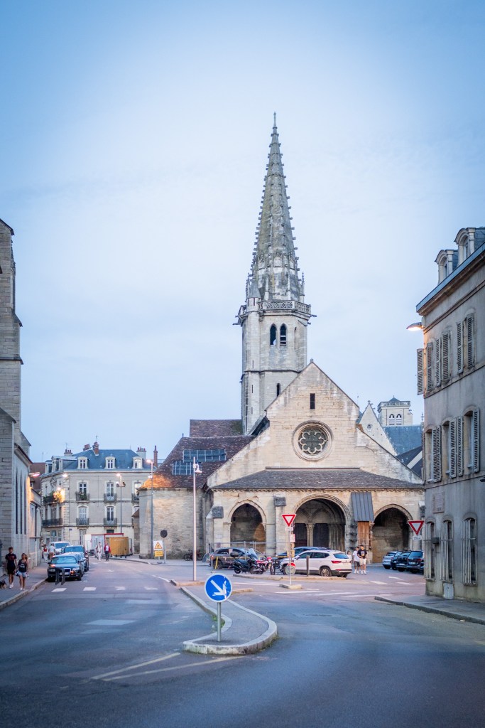 从英国前往法国旅行的趣味指南——第戎篇！