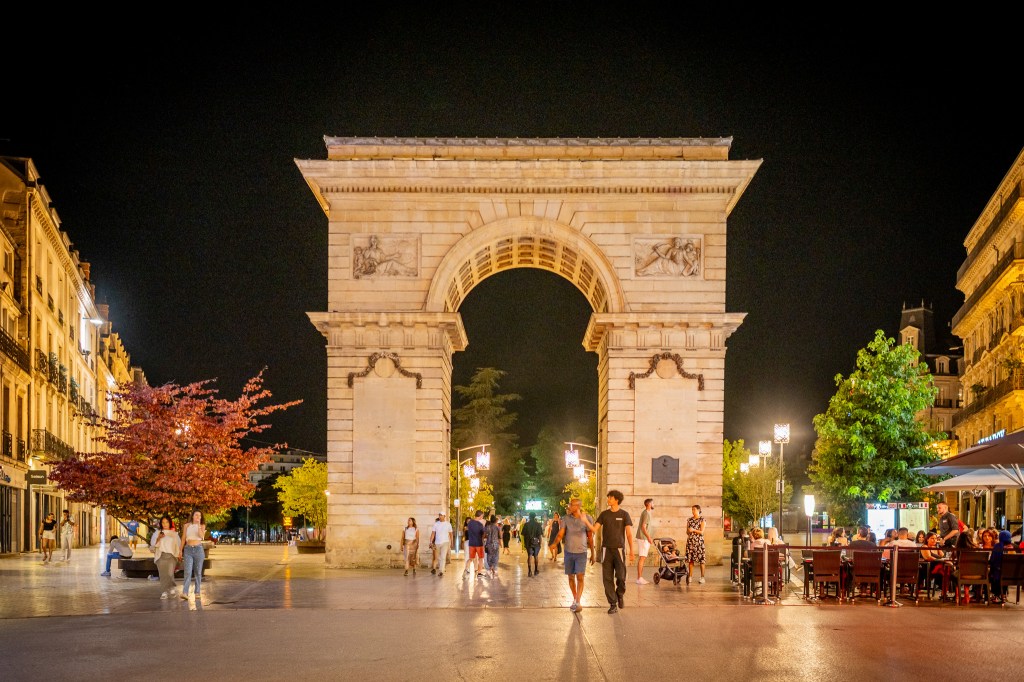 从英国前往法国旅行的趣味指南——第戎篇！