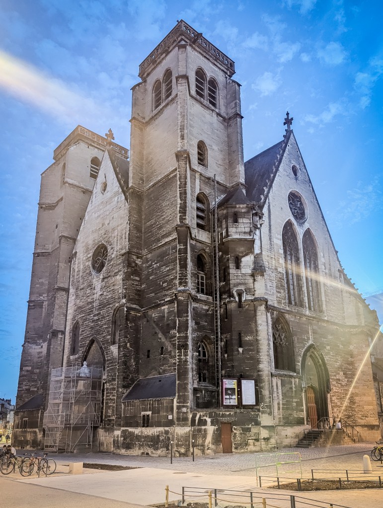 从英国前往法国旅行的趣味指南——第戎篇！